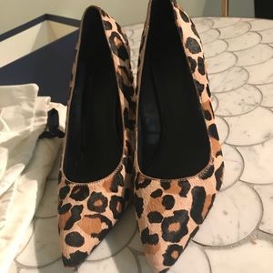 Pour La Victoire Celina Leopard Pumps